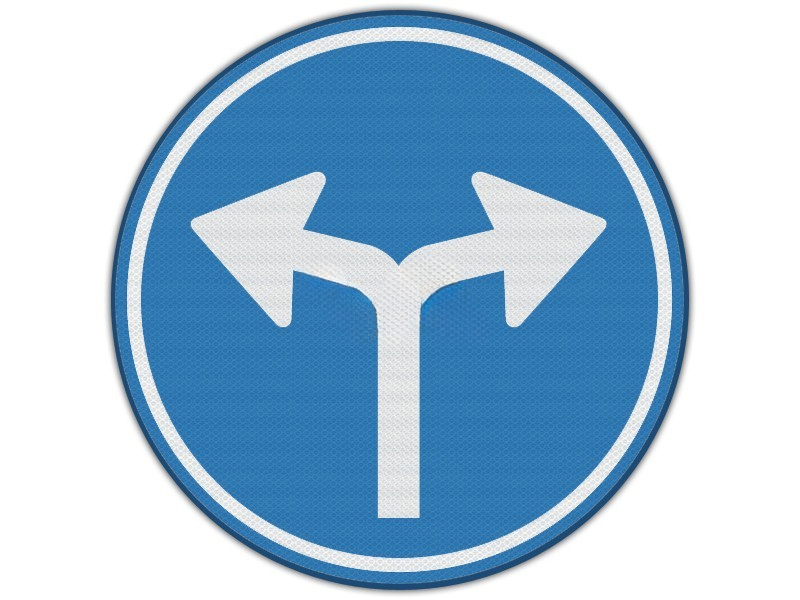 Verkeersbord RVV D07 - Sla links- of rechtsaf