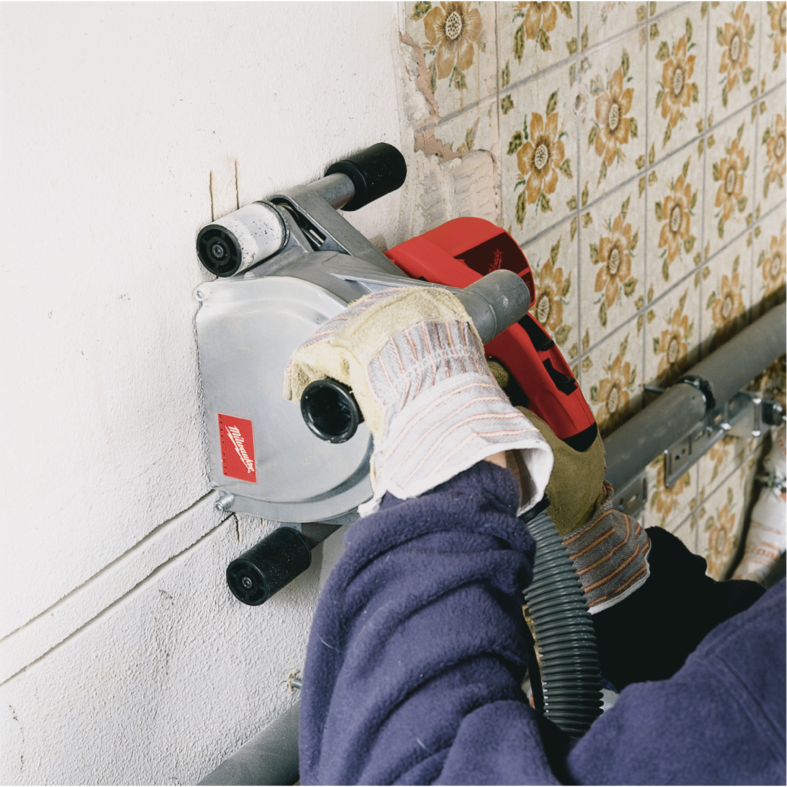 103895_Milwaukee_sleuvenfrees_150mm_1900W_WCS_45_2_p3