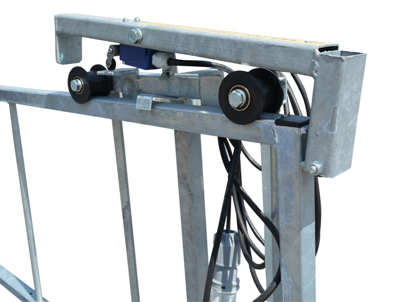 124528_Etageschuifhek_voor_bouwlift_met_5m_kabel_p2