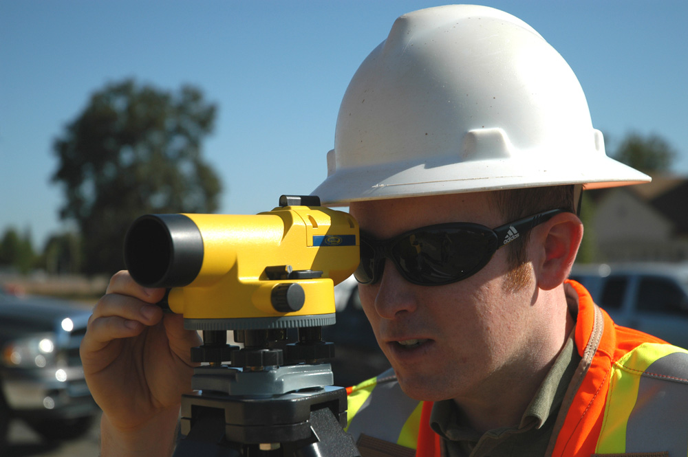 124562_Waterpasinstrument_Spectra_AL24M_p2