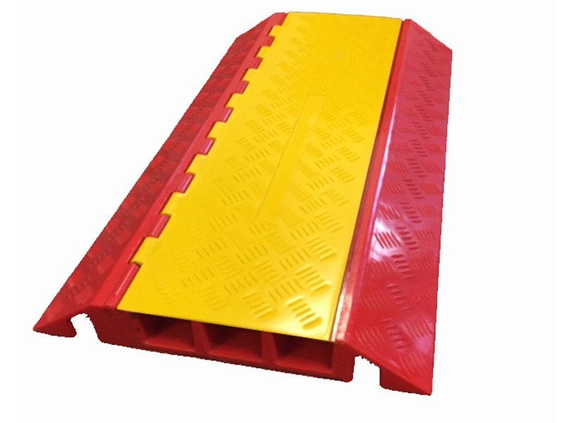 126719_Kabelbrug_PU_90_x_50_x_75_cm_3_kanaals_p4