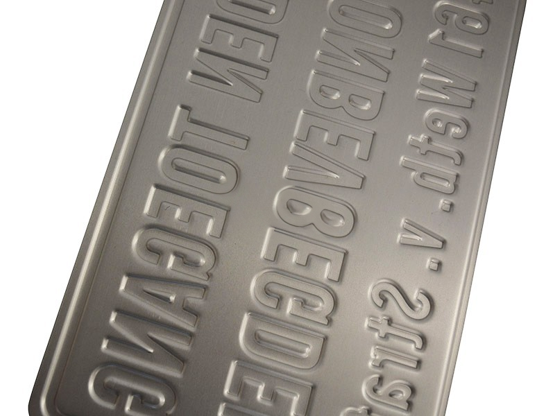 127669_Verboden_Toegang_geperst_metaal_40_x_20_cm_p2