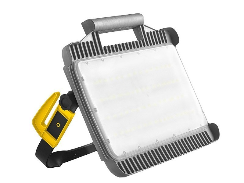 127753_LED_breedstraler_32_Watt_2_contactdozen_Magnum_Future_p3