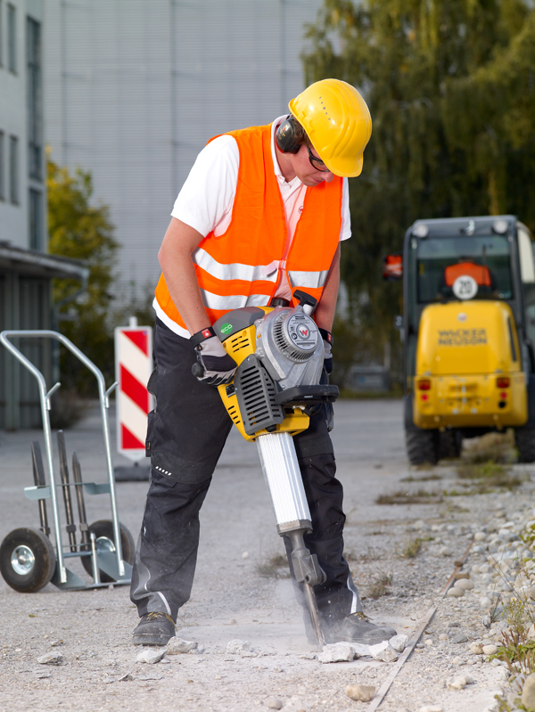 128302_Sloophamer_Wacker_BH_65_p3