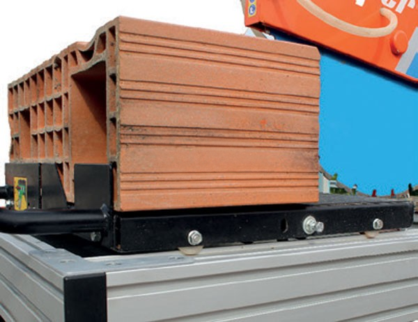 128737_Steenzaagmachine_Norton_Clipper_CM70_Alu_diamantblad_p3