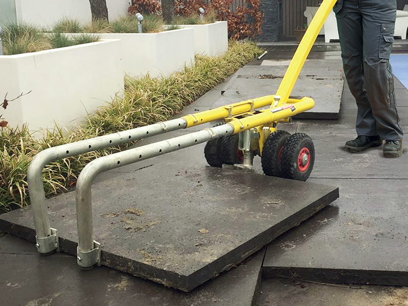 129461_Tegellegger_Easylift_TessPaver_120S_met_anti_lekwielen_p6