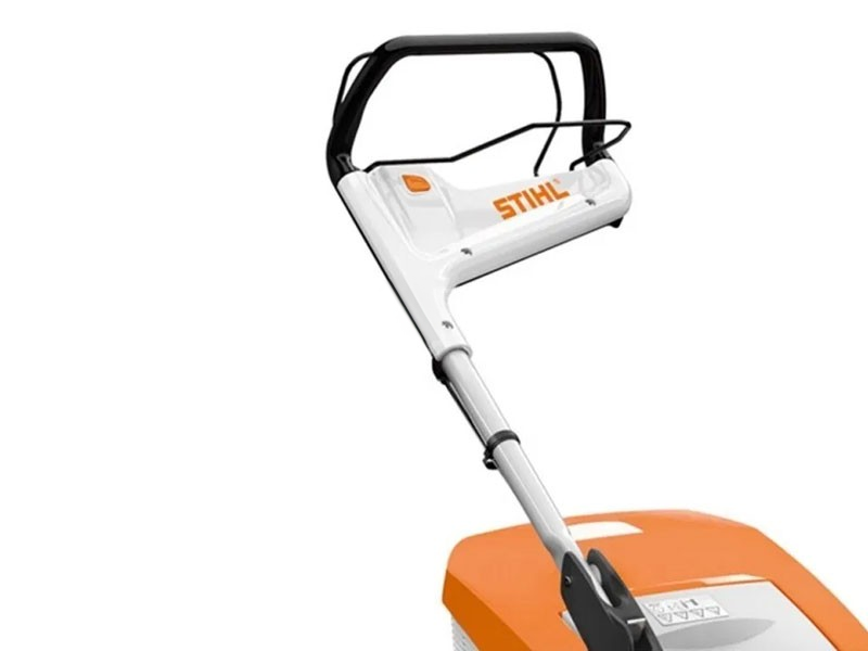 129603_Grasmaaier_op_accu_Stihl_RMA_4480_PC_accus_AP_200_amp_p8