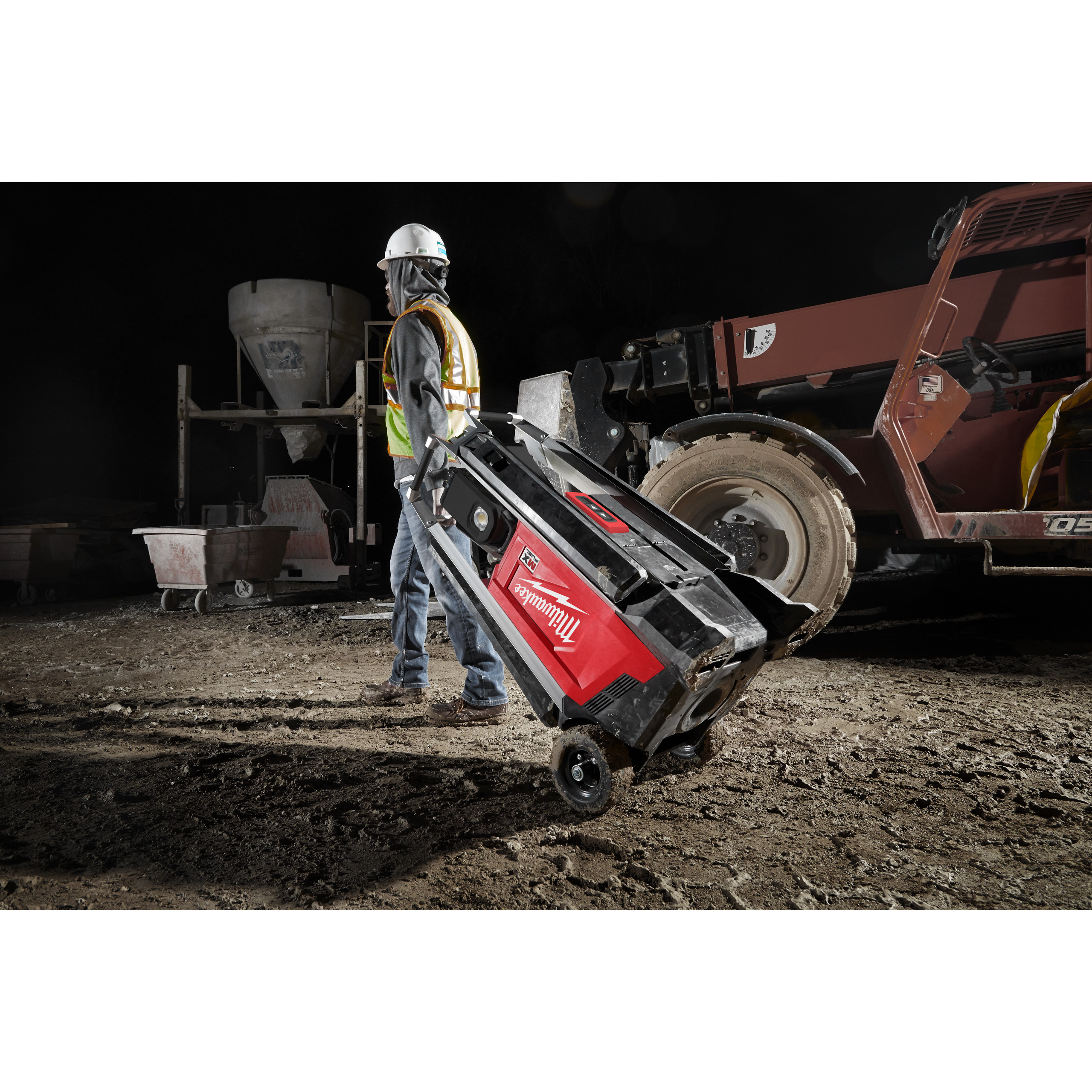 129902_Milwaukee_MX_FUEL_torenlamp_1x_6_0Ah_MXF_TL_601_p8