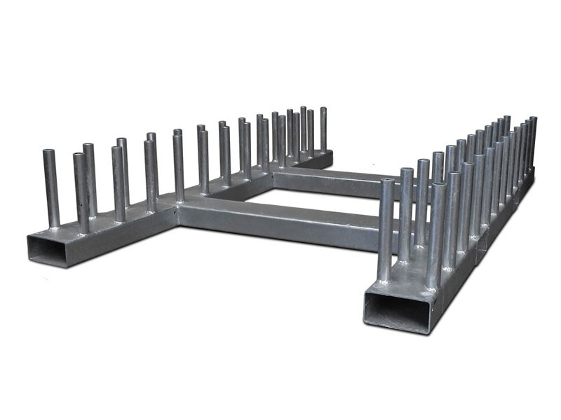 Opslagrek voor 48 verkeersborden op paal 