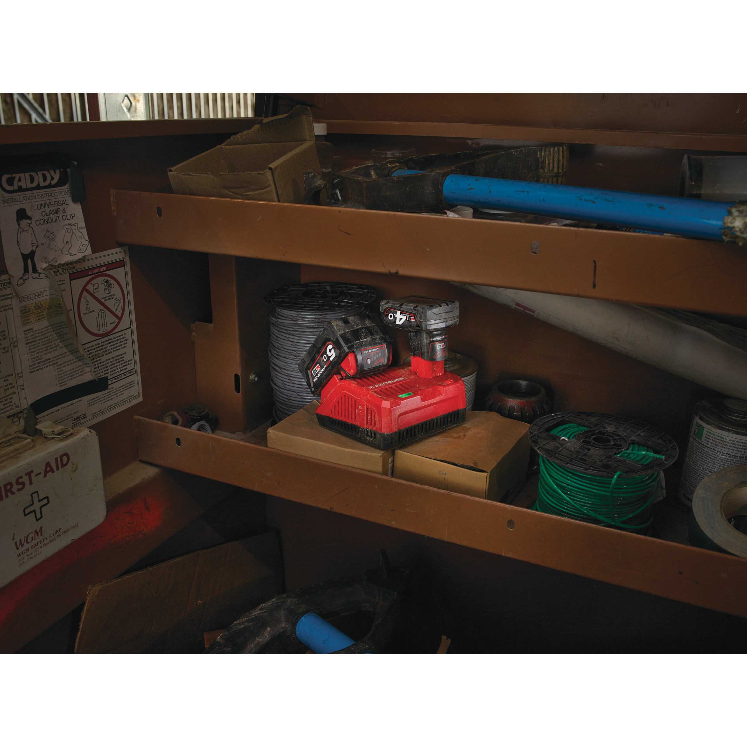 130084_Milwaukee_12_18V_acculader_6A_M12_18_FC_p4