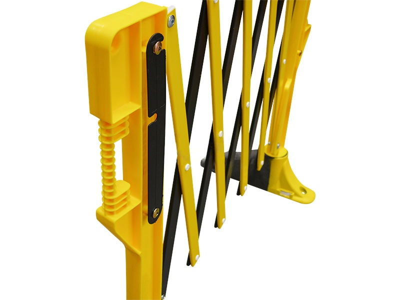 130163_Afzethek_schaarhek_Titan_3m_Geel_Zwart_Anti_trip_voet_p2