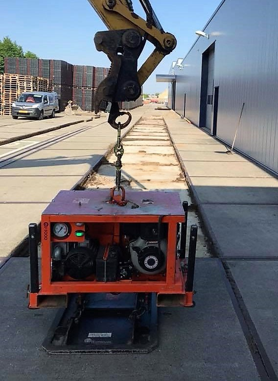 130483_VacuA14m_hijsunit_Hamevac_VHU_3000_BER_Radiobediend_p9