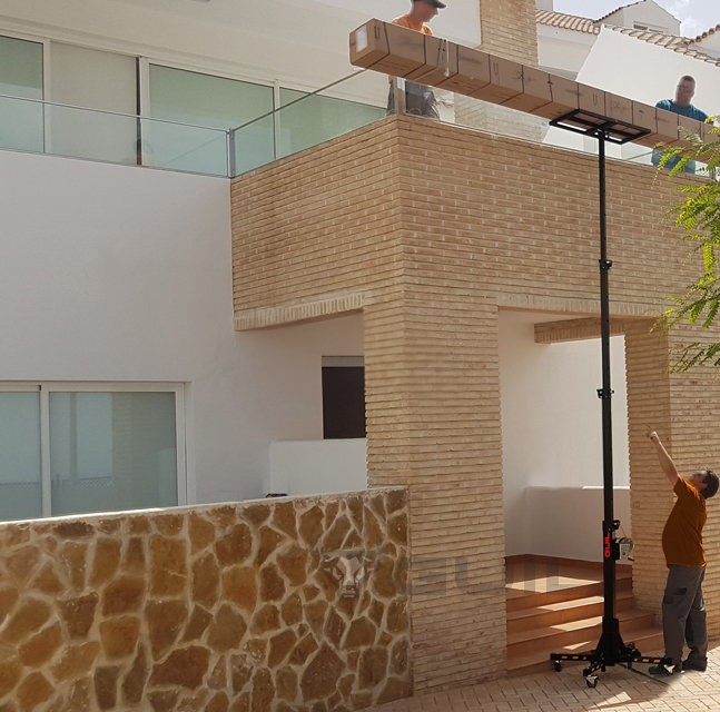 131390_Materiaallift_ELC_730R_15_a_46_m_verrijdbaar_125_kg_p4