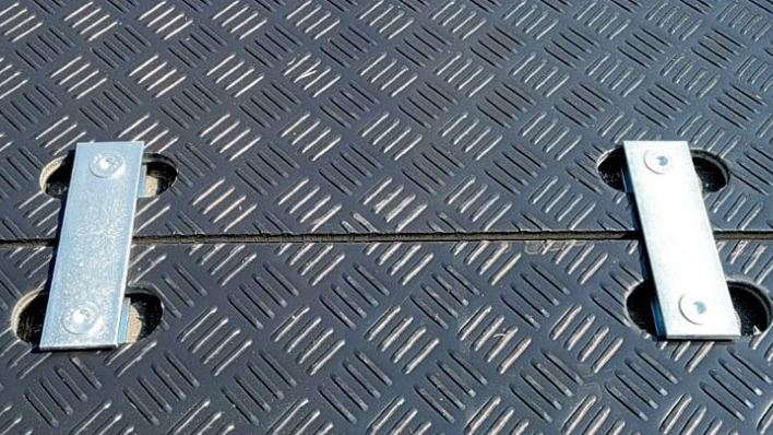 131749_Stalen_koppelstuk_voor_kunststof_rijplaten_p2