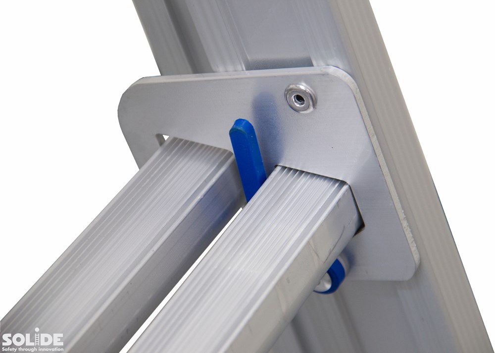 133780_Solide_ladder_3x8_reform_open_voet_gecoat_p3