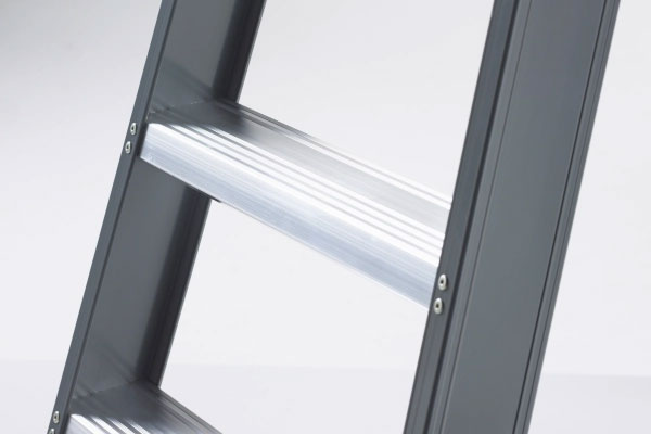 133808_Bordestrap_4_treden_Altrex_Falco_FEO_4_p1