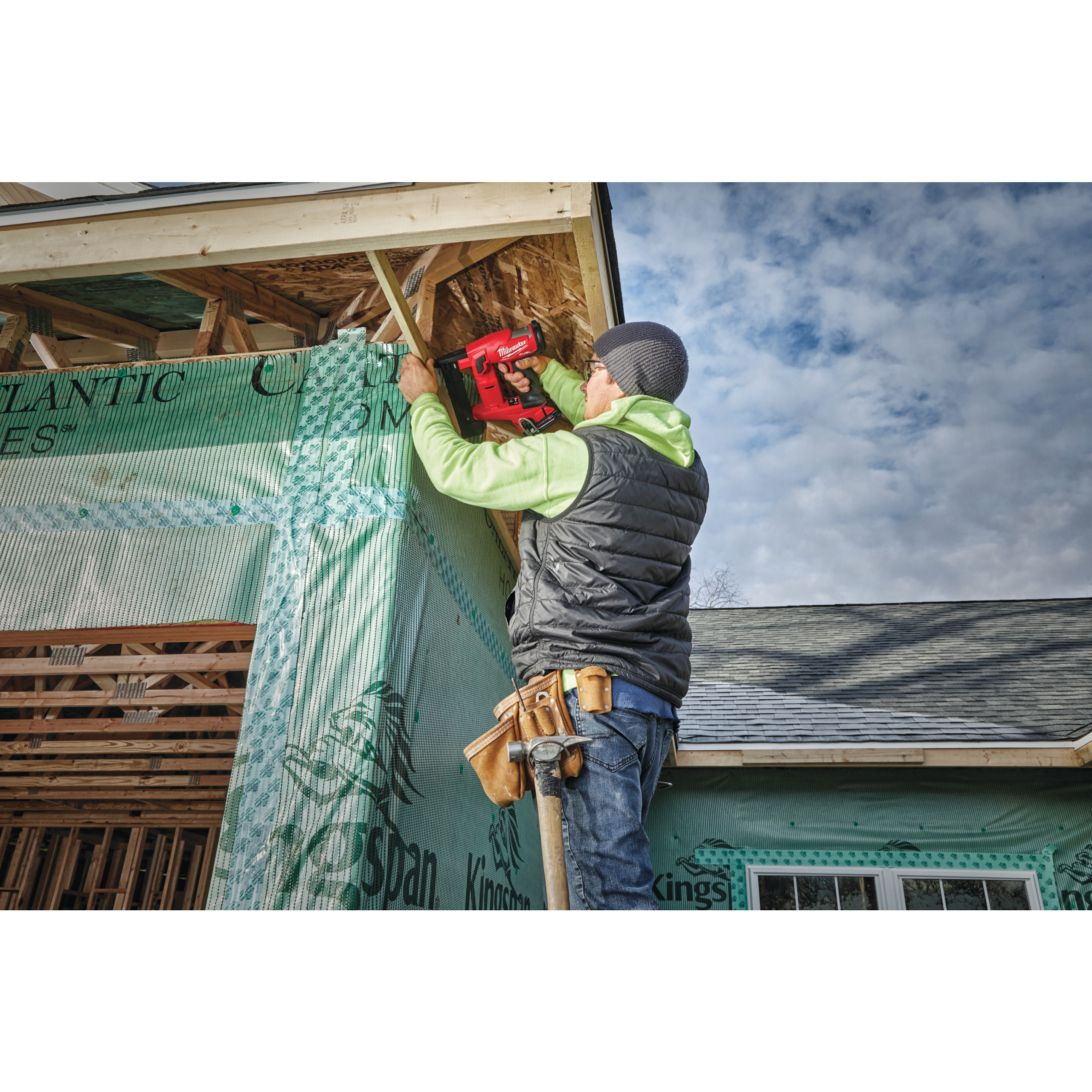 137100_Milwaukee_18V_niettacker_18Ga_5_7___6_35_breed_FUEL_M18_FNCS18GS_0X_p3