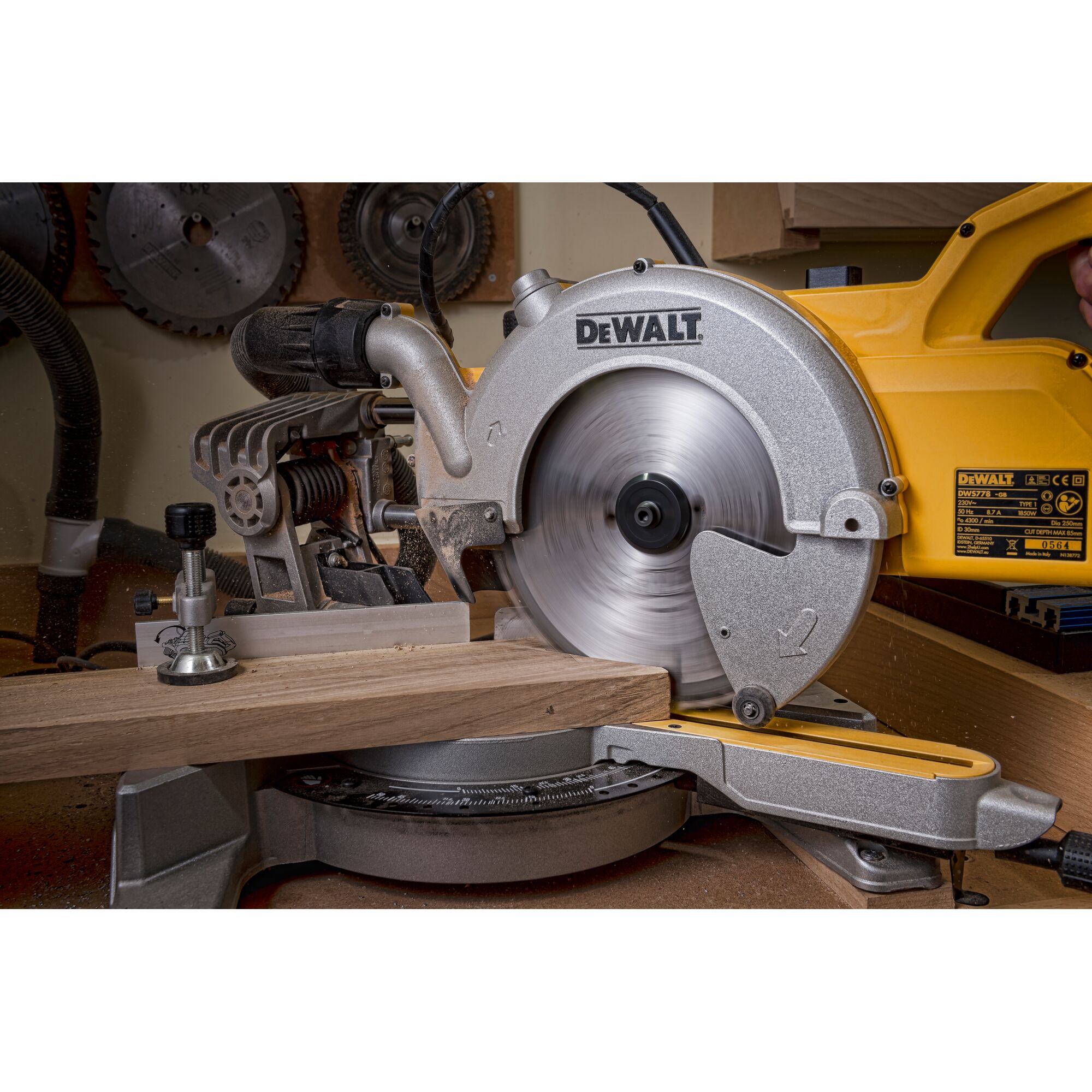 137902_Dewalt_Cirkelzaagblad_350x30x3_00_36T_vlaktand__en_spaanbegrensd_10__DT4305_p2