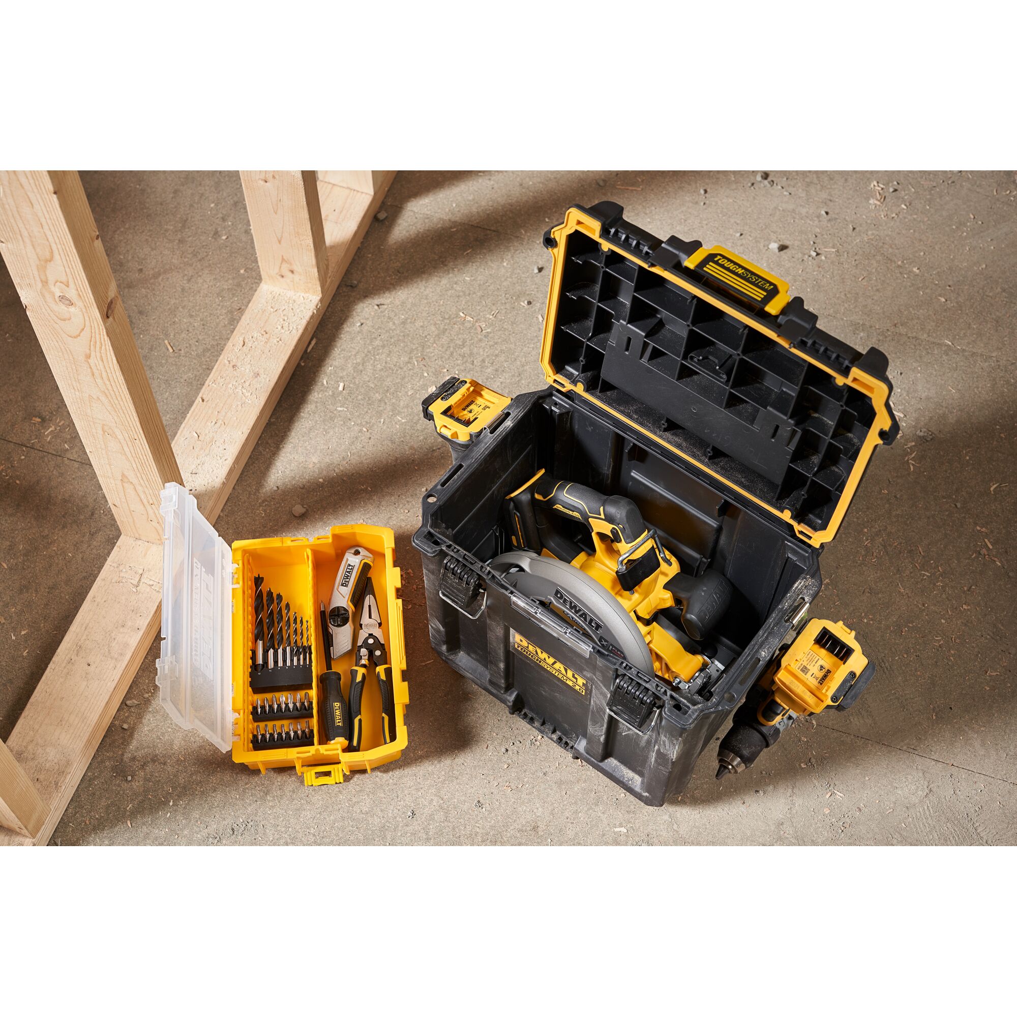 138092_DeWalt_ToughSystem_2_0_Koffer_Compact_DWST08035_1_p7
