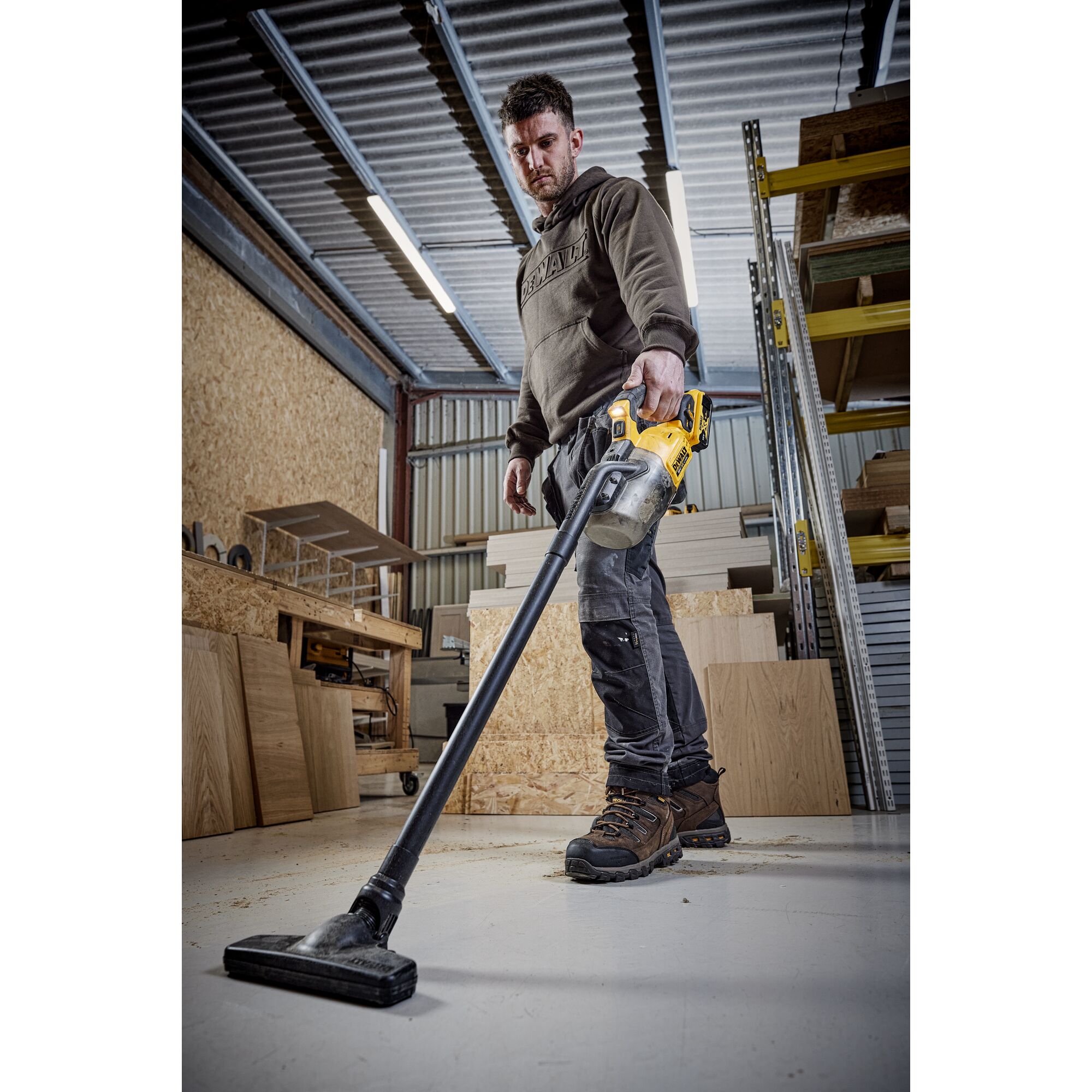 138275_Dewalt_18V_handstofzuiger_0_7L_L_klasse_met_acc_DCV501LN_XJ_p5