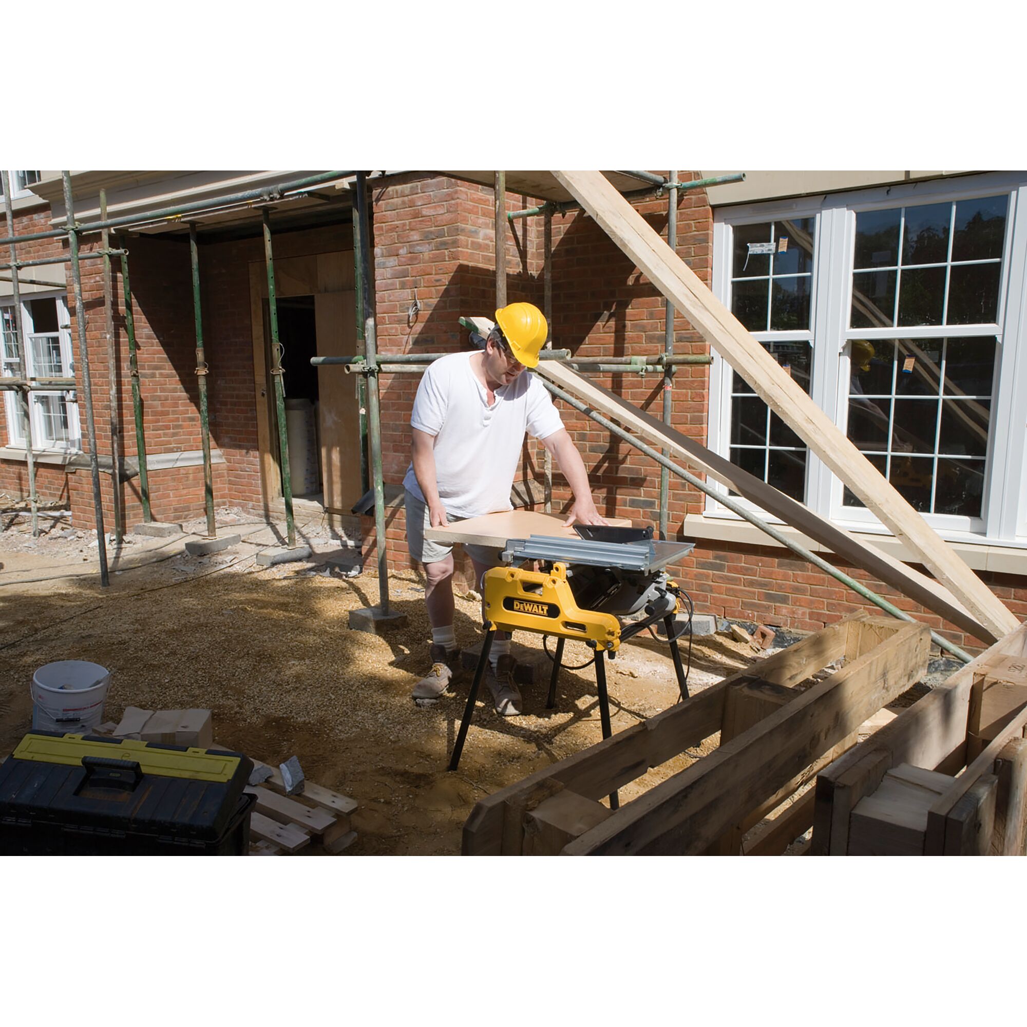 138318_Dewalt_afkort_zaagtafel_250mm_2000W_kantelzaag_TGS_DW743N_QS_p9