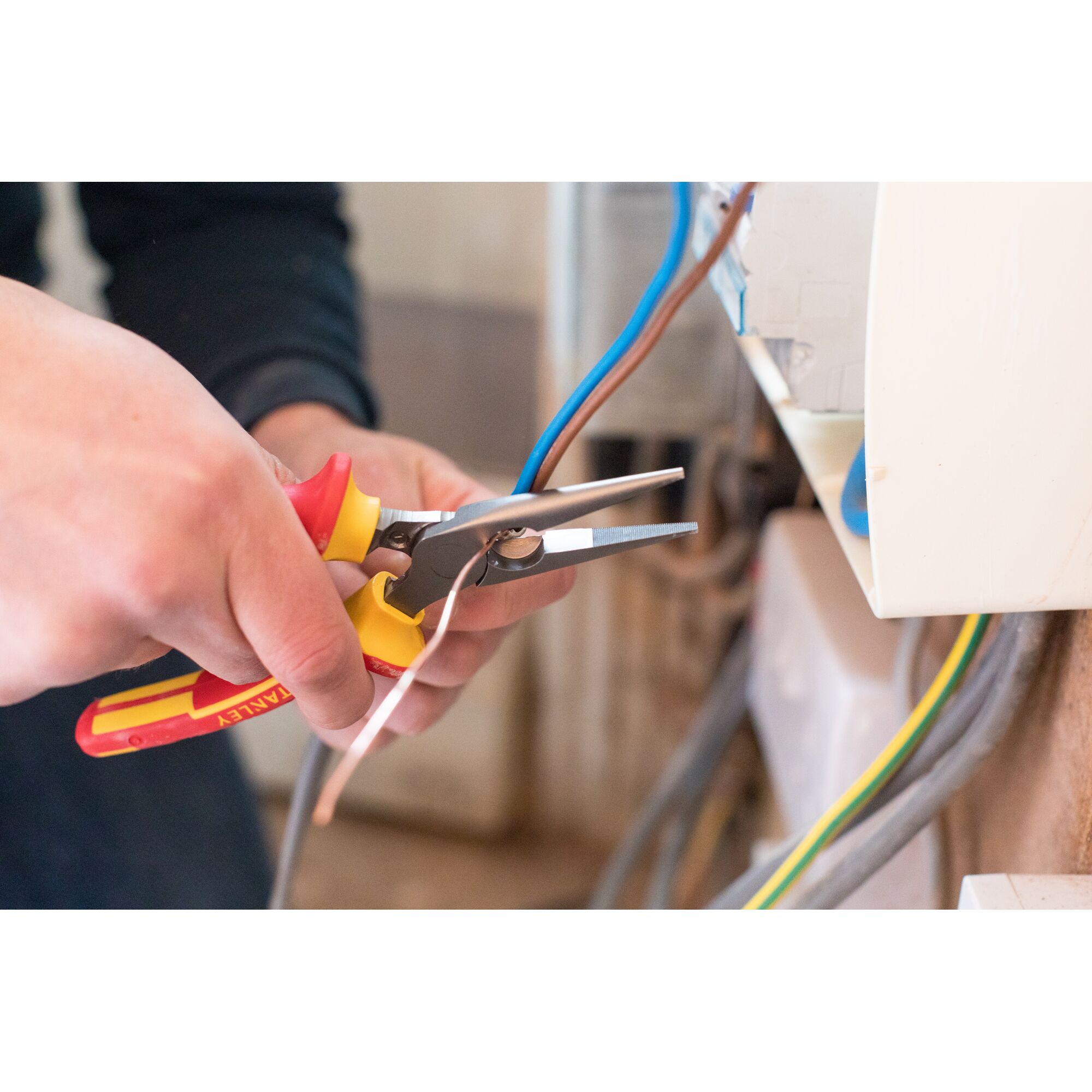 139978_Stanley_Telefoontang_VDE_160mm_0_84_006_p4