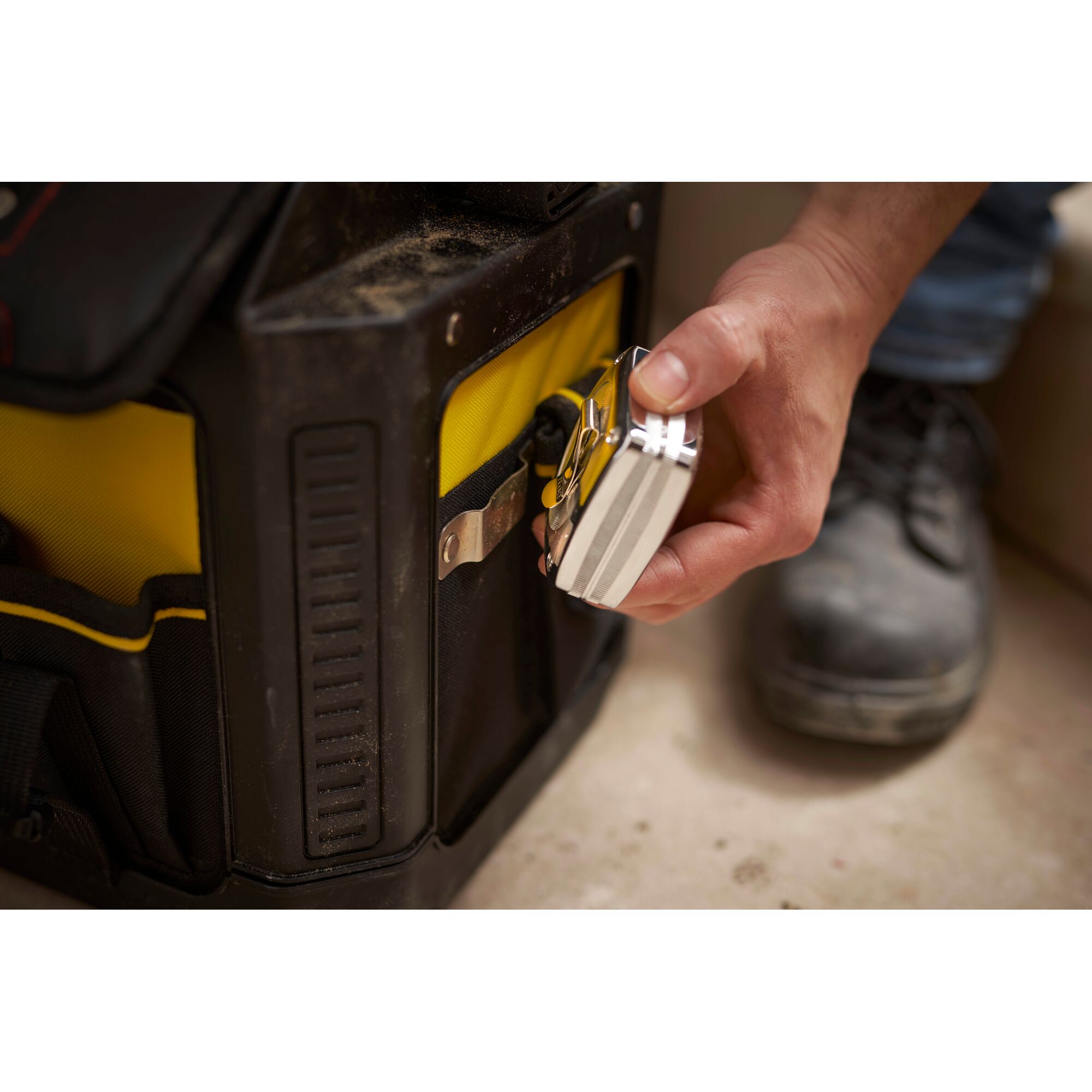 140083_Stanley_FATMAX_Gereedschapstas_Open_FP_afsluitbaar_1_79_213_p5