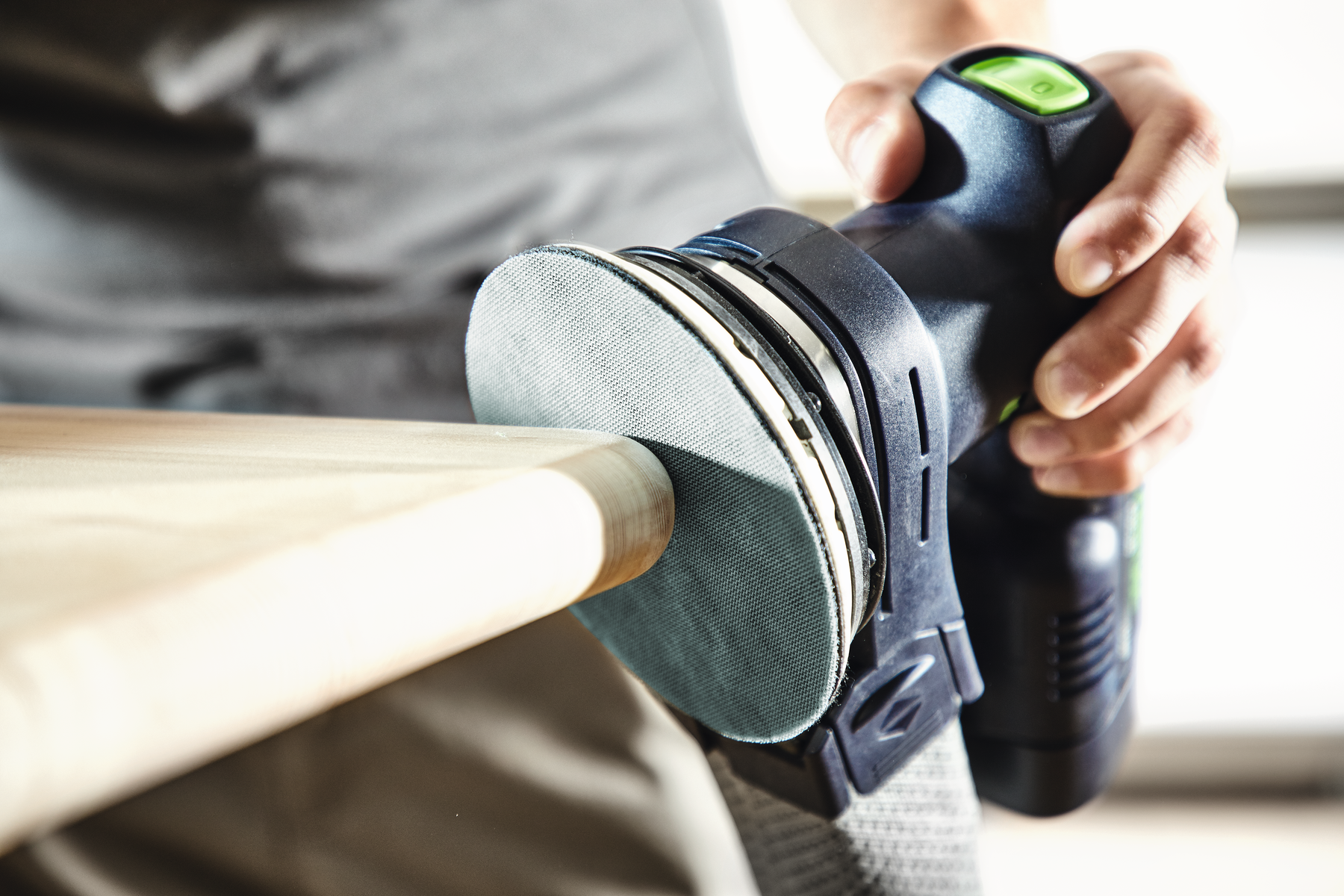 141032_Festool_excentrische_schuurmachine_ETSC_125_Basic_125mm_ERGO_18V_p4