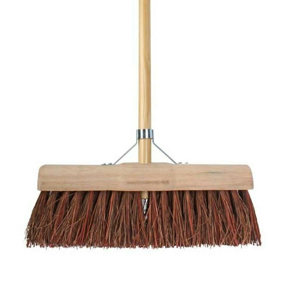 Bezem met steel