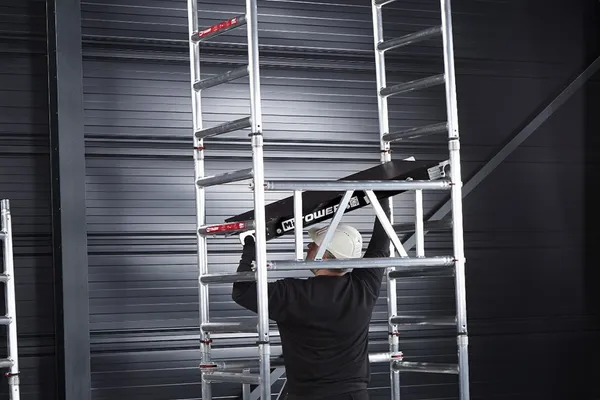 146583_Altrex_rolsteiger_MiTOWER_Fiber_Deck_0_75x1_20x6_20m_p6