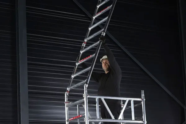 146583_Rolsteiger_Altrex_MiTower_Fiber_Deck___Werkhoogte__6_20m_p3