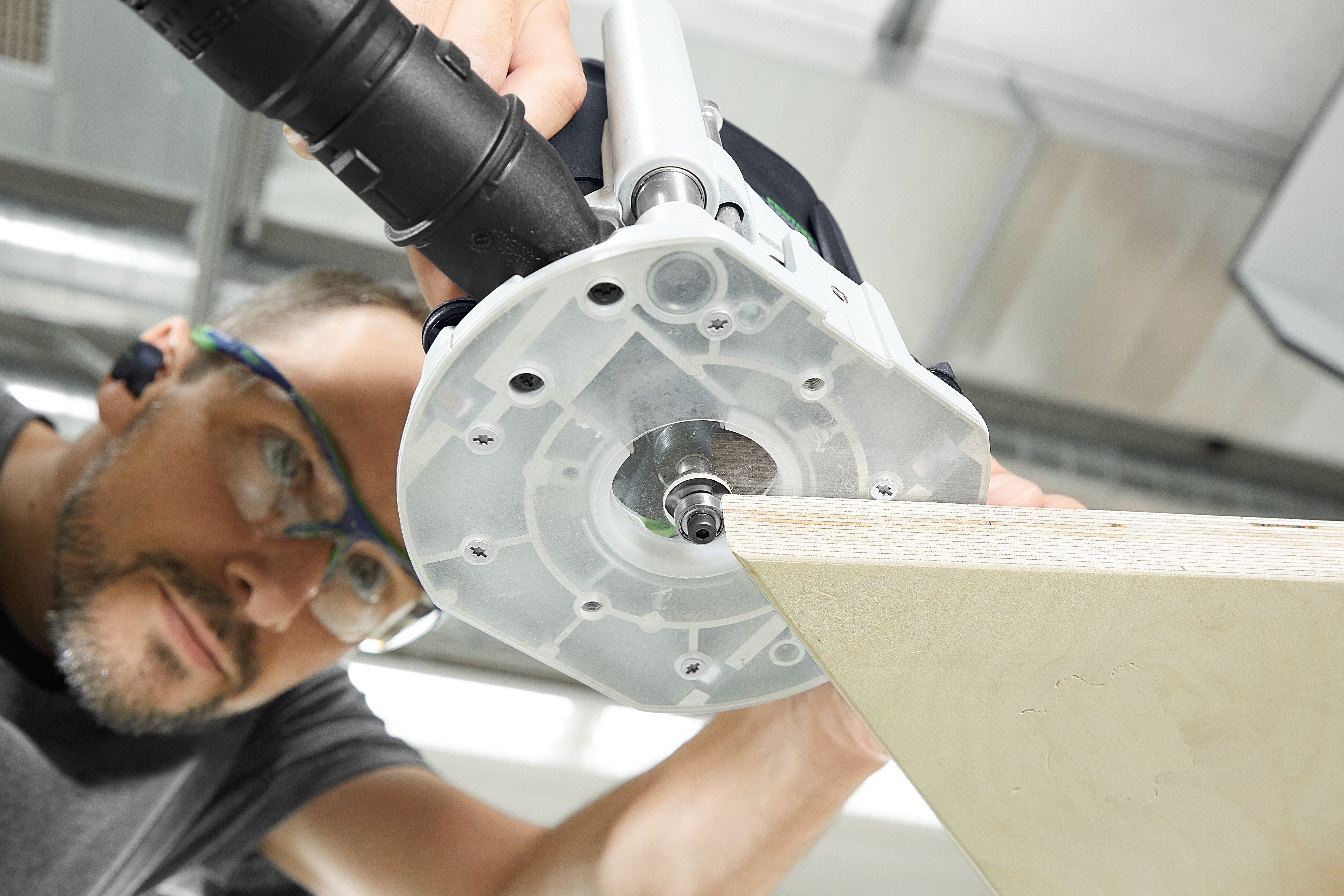 146662_festool_bovenfrees_6_8mm_1010w_of_1010_rebq_plus_p7