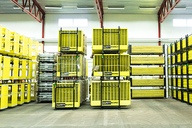 147108_stillages_barriers_05430