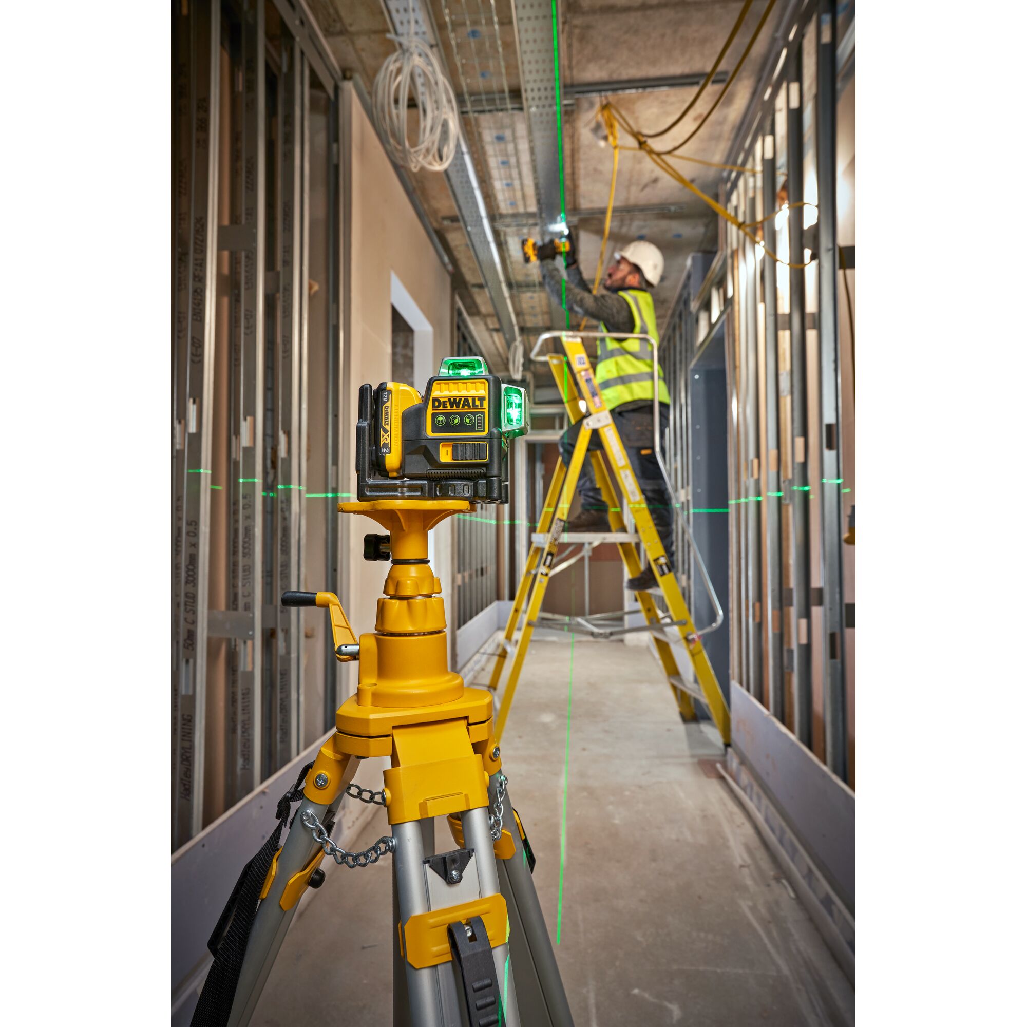 147466_Dewalt_12V_kruislijnlaser_3x360__groen_1_x_2_0Ah_DCE089D1G_QW_p8