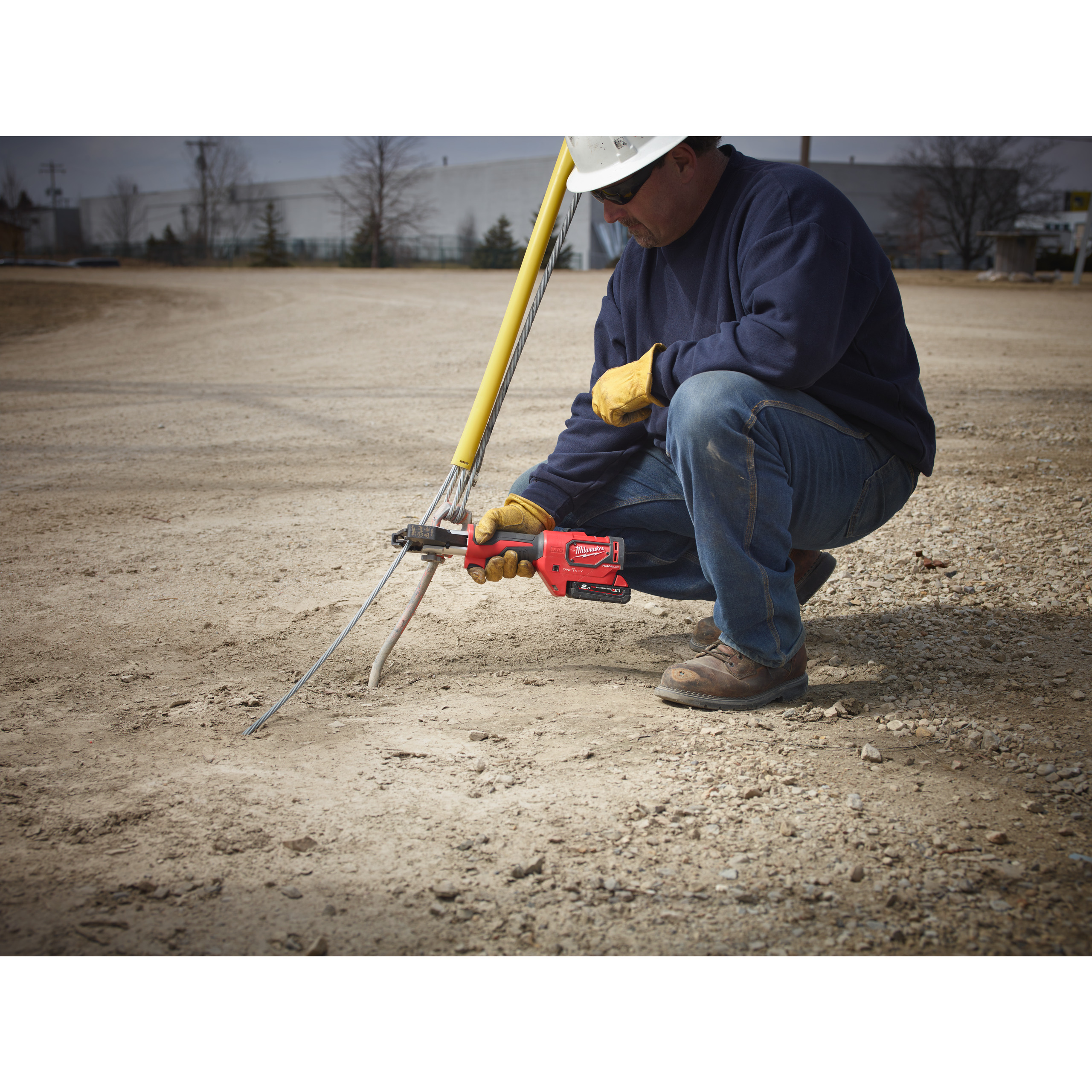 147607_Milwaukee_18V_kabelkniptang_35mm_ACSR_bek_M18_ONEHCC_0C_ACSR_SET_p6