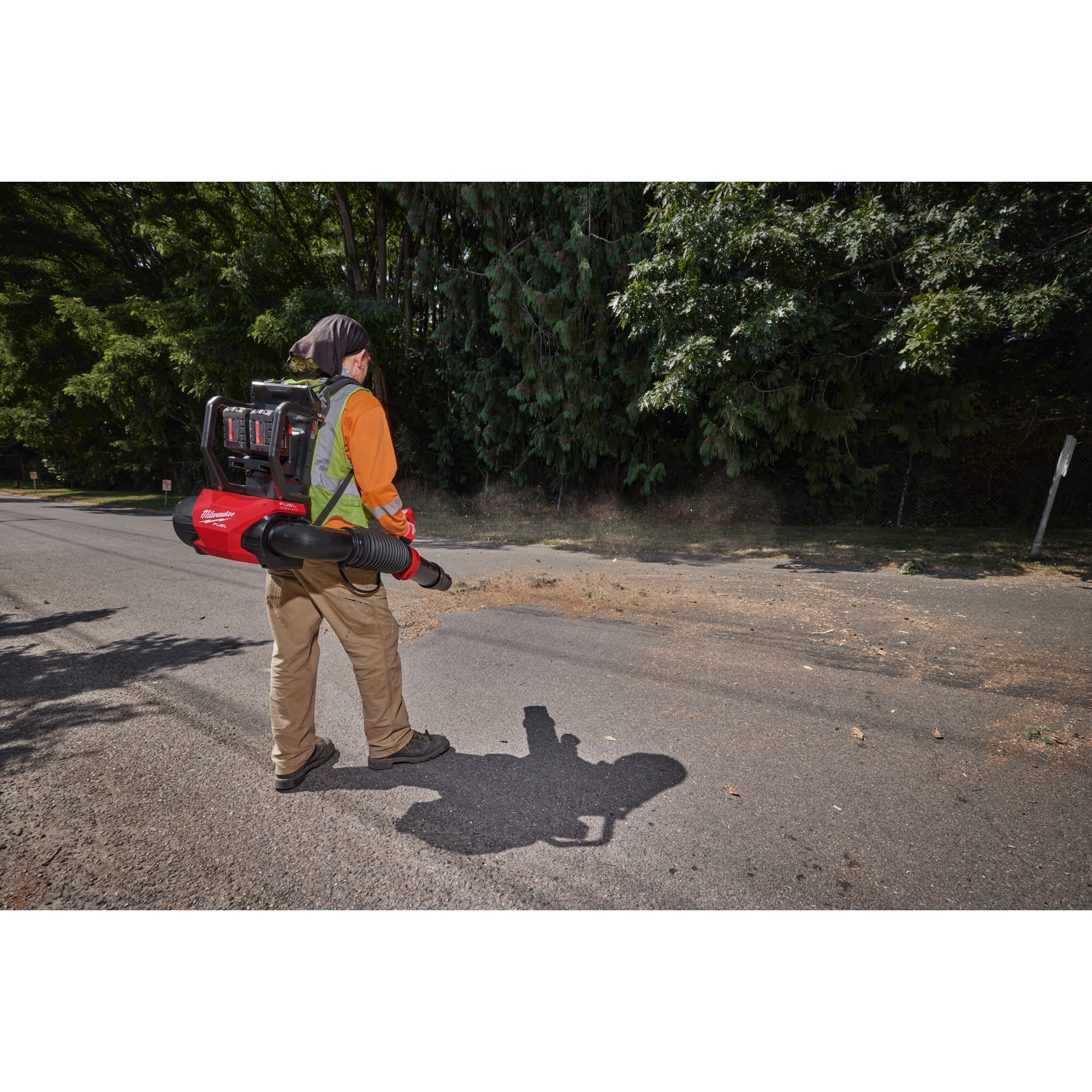 147649_Milwaukee_18V_bladblazer_FUEL_rugzak_dual_battery_M18_F2BPB_0_p3