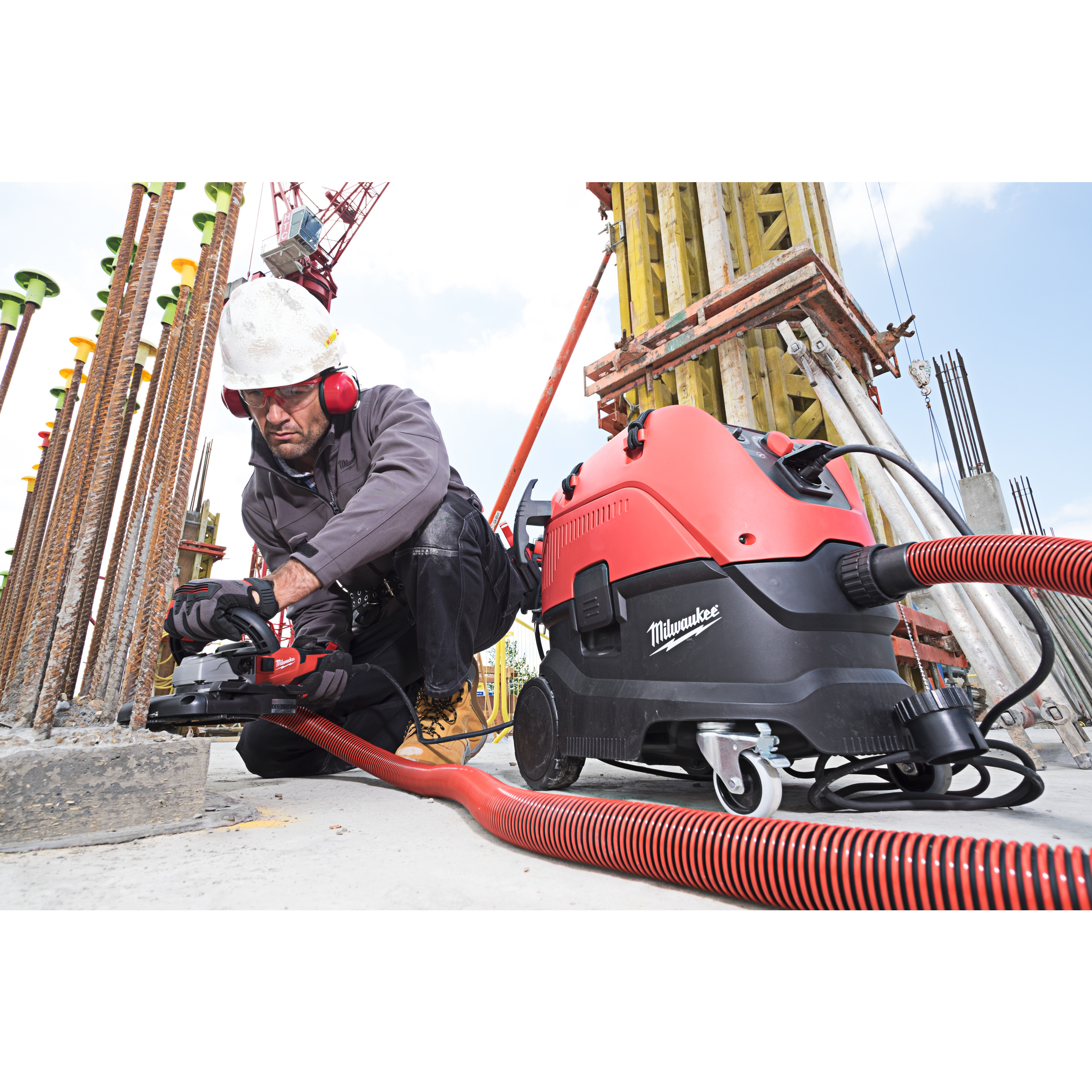 147673_Milwaukee_stofzuiger_30L_M_klasse_filterreiniging_AS_30_MAC_p9