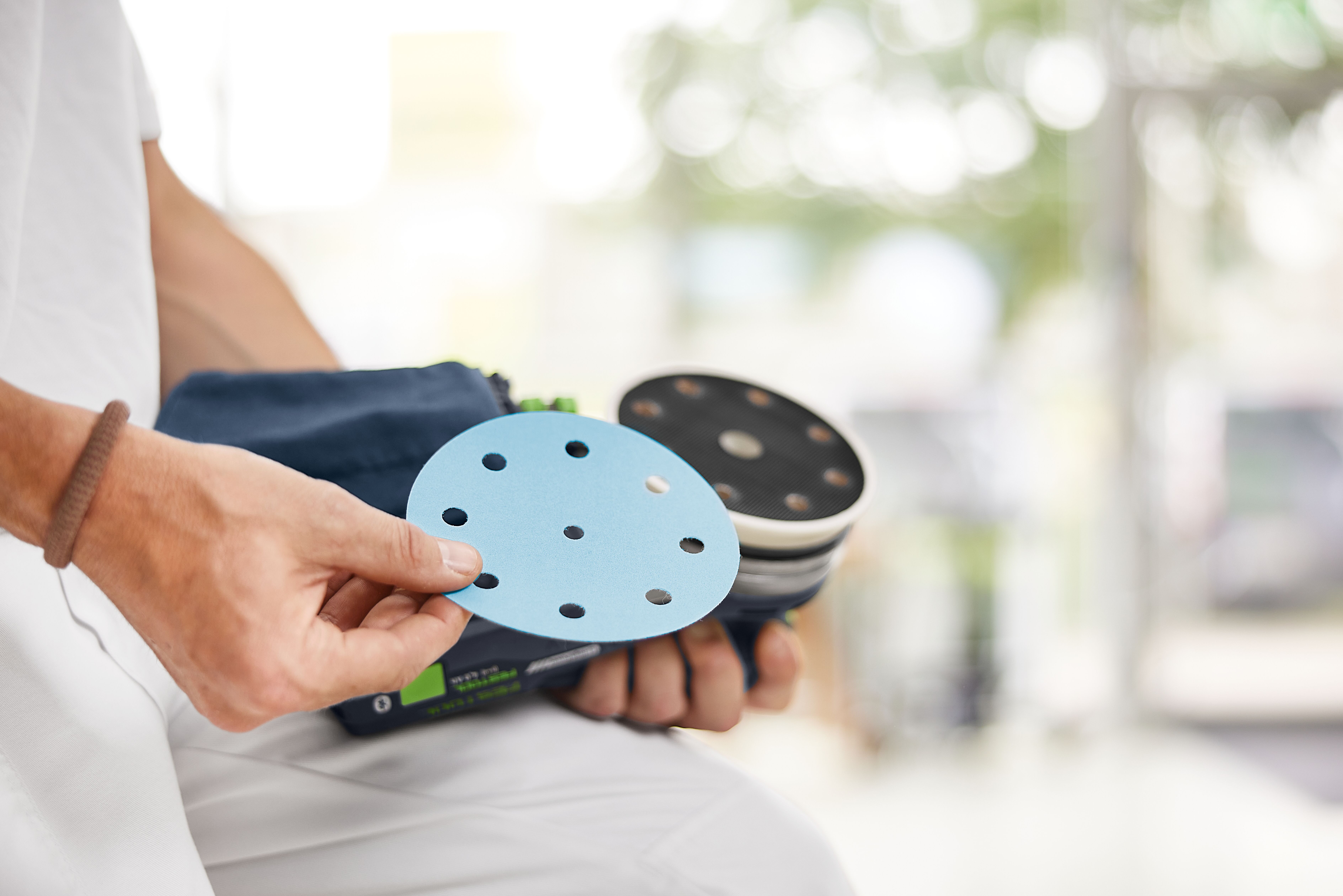 147868_festool_18v_excentrische_schuurmachine_125mm_etsc_2_125_basic_p6