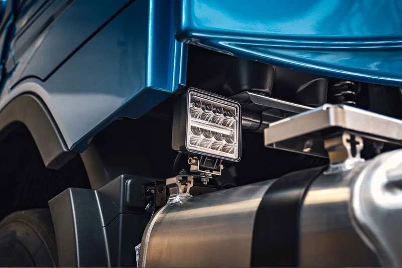 148273_Werklamp_LED_RFT_Tralert_vierkant_2272_lumen_24_watt_9___36_volt_p1