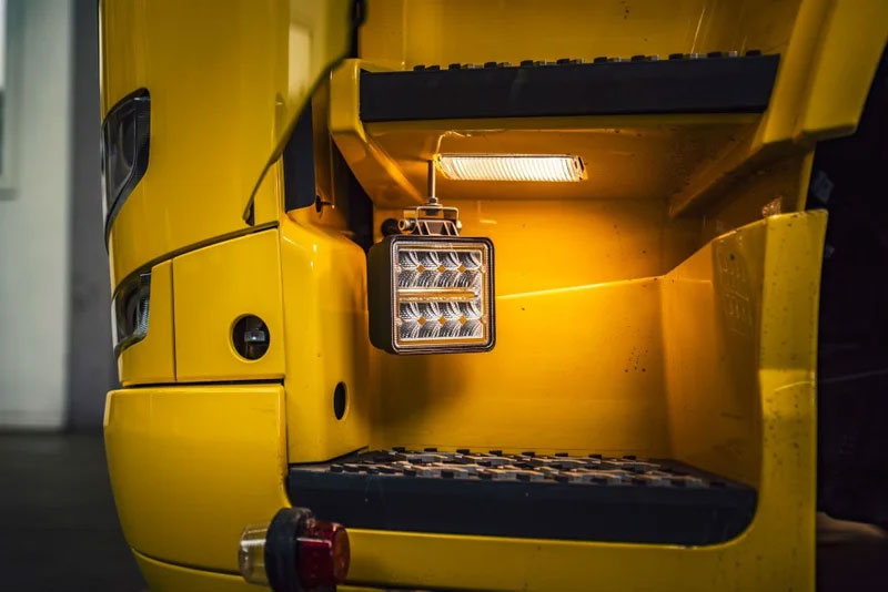 148273_Werklamp_LED_RFT_Tralert_vierkant_2272_lumen_24_watt_9___36_volt_p11