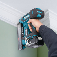 149864_Makita_18V_afwerktacker_18Ga_minibrad__1_2_15_50mm_DBN501Z_p5