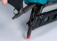 149865_Makita_18V_afwerktacker_15Ga_DA_nagel__1_8_DBN620Z_p6