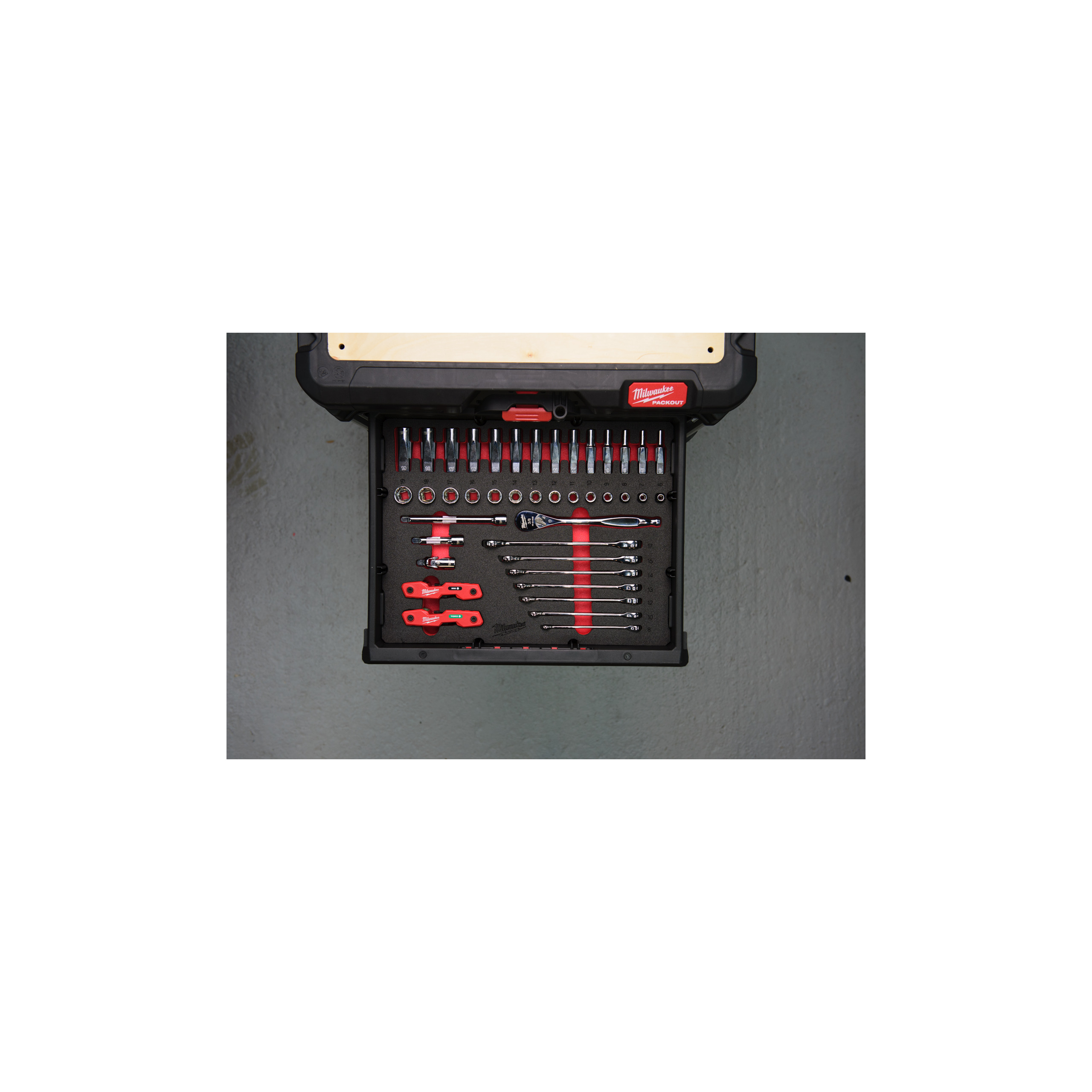 149914_Milwaukee_Foam_Inlay_PACKOUT_doppenset_3_8__en_ringratel_steeksleutels__39_delig__p3