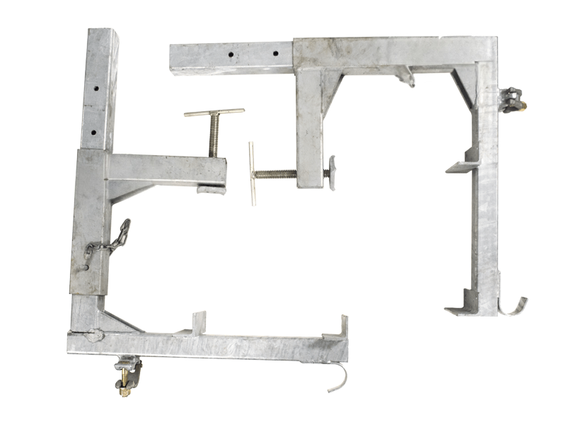 601117_Draagbok_met_balkonsteun_en_lier_voor_stortkoker_p4