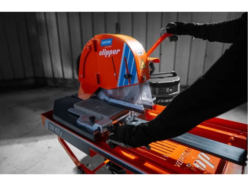 603497_steenzaagmachine_norton_clipper_cm42d_actieset_sc_04_800x600